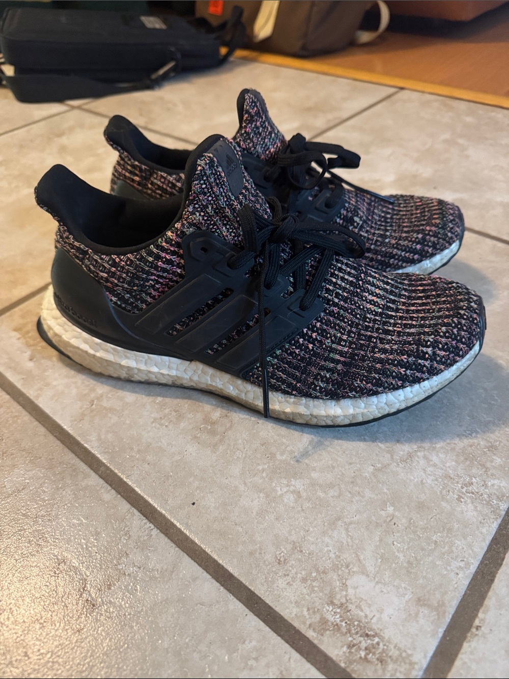 Adidas Ultraboost 4.0 Women's Size 8 Running Shoes Multicolor rainbow